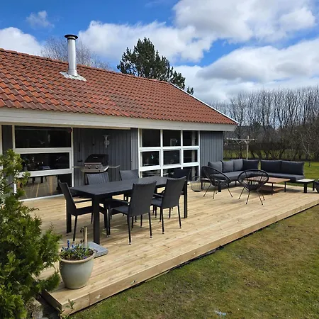 Feriehus Cozy Family Summer House In Jegum For 6 With Sauna, Jacuzzi & Wood-fired Hot Tub *