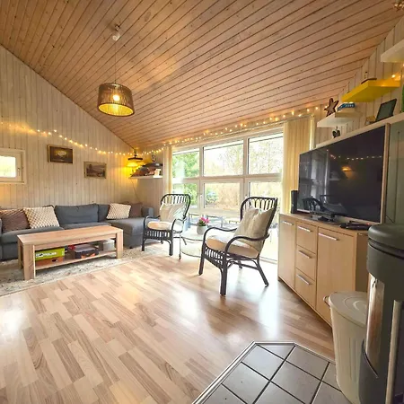 Feriehus Cozy Family Summer House In Jegum For 6 With Sauna, Jacuzzi & Wood-fired Hot Tub Oksbøl