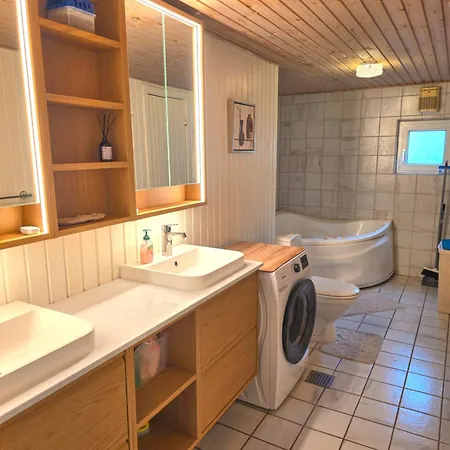 Feriehus Cozy Family Summer House In Jegum For 6 With Sauna, Jacuzzi & Wood-fired Hot Tub